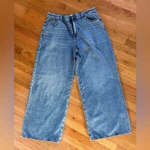 Madewell Super Wide-Leg Blue Jeans. Great condition. Size 32.